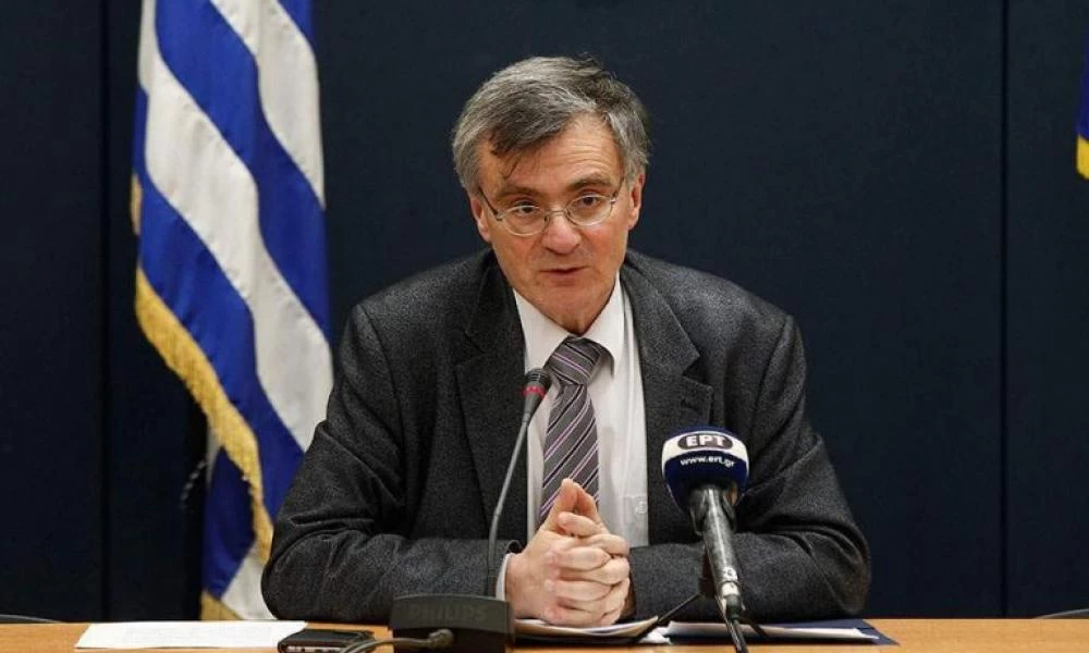 Τσιόδρας: "Oι περισσότερες χώρες θα υιοθετήσουν την ενισχυτική δόση"